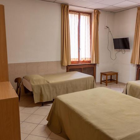 Hotel Mariuccia Varese Exterior photo