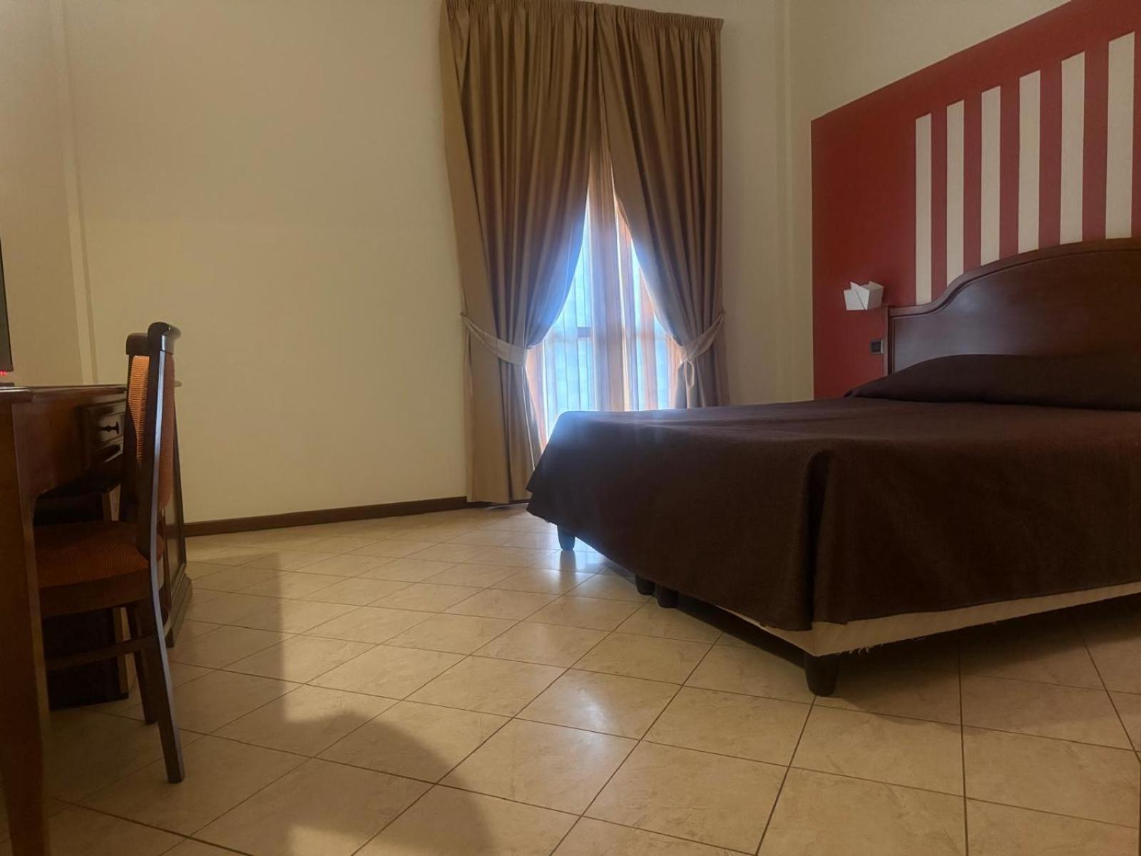 Hotel Mariuccia Varese Exterior photo