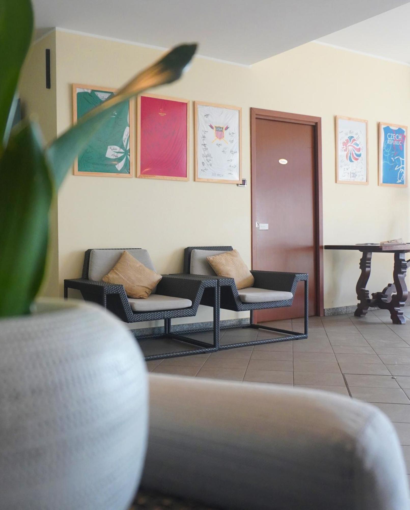 Hotel Mariuccia Varese Exterior photo